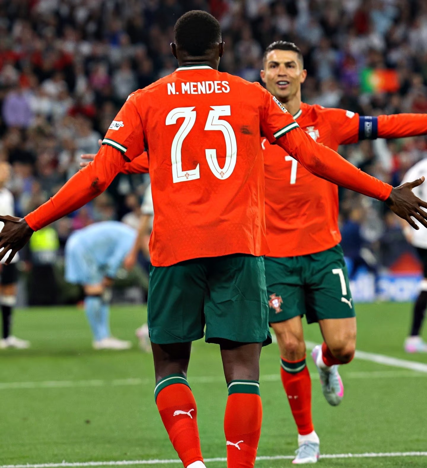 华体会直播罗马迎中超关键赛，今夜刷新队史纪录，球迷炸锅，训练强度明显提升的简单介绍