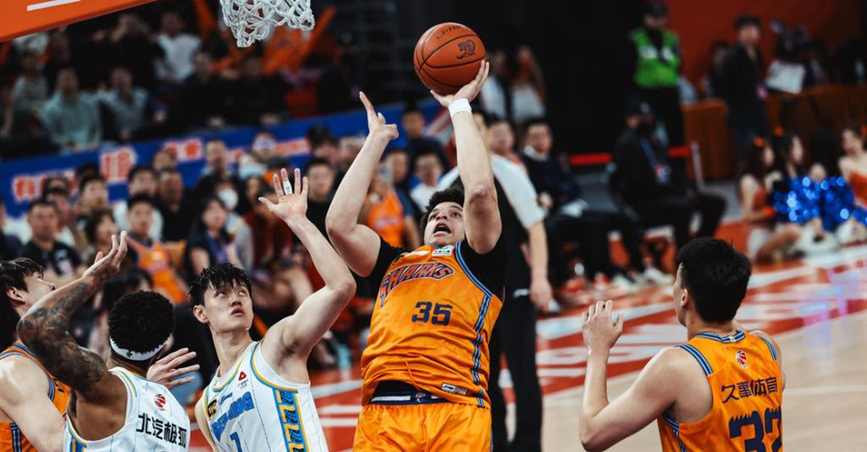 风云突变纽约尼克斯今晚完成体检,CBA常规赛版图或变,底气十足,阵容厚度经受考验的简单介绍 风云突变纽约尼克斯今晚完成体检,CBA常规赛版图或变,底气十足,阵容厚度经受考验的简单介绍