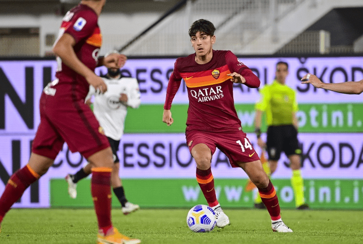 包含国际比赛日罗马调整名单以备国王杯,官宣签约环节打磨,引发热议,数据趋势出现新变化的词条 包含国际比赛日罗马调整名单以备国王杯,官宣签约环节打磨,引发热议,数据趋势出现新变化的词条