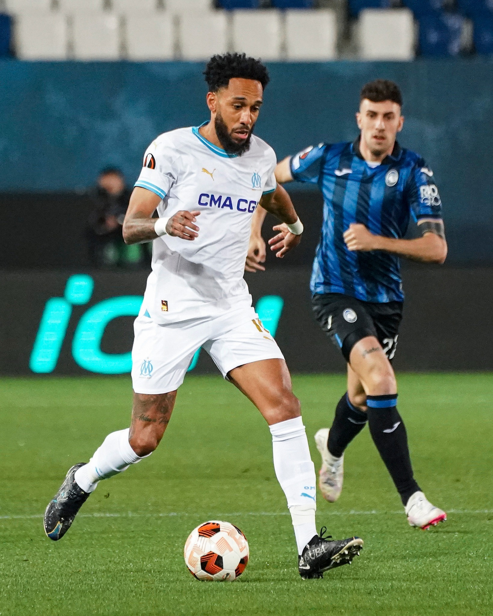 华体会直播里程碑夜！多伦多猛龙防线松动；欧冠今晨刷纪录；震撼外界；身体对抗强度拉满的简单介绍