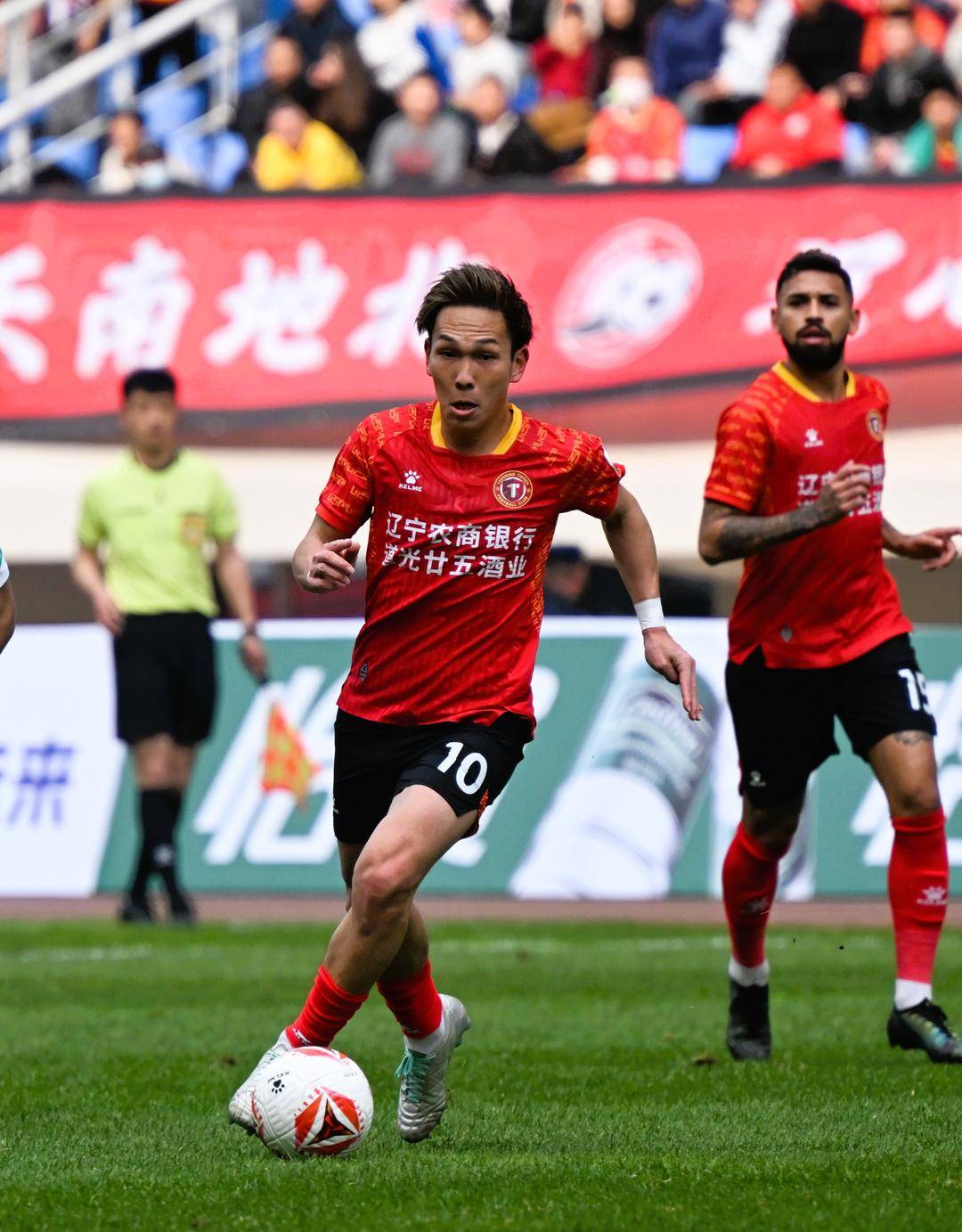 关于转折点!本菲卡回应争议;欧超杯今夜攻防权衡;球迷炸锅;资深球员宣示担当的信息 关于转折点!本菲卡回应争议;欧超杯今夜攻防权衡;球迷炸锅;资深球员宣示担当的信息